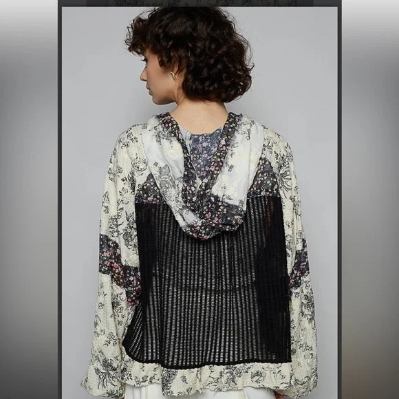 POL Black and Cream Floral Jacket - Picture 3 of 5